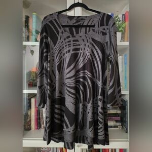 ✨️HOST PICK✨️ Nally & Millie Abstract Print Scoop Neck 3/4 Sleeve Swing Tunic